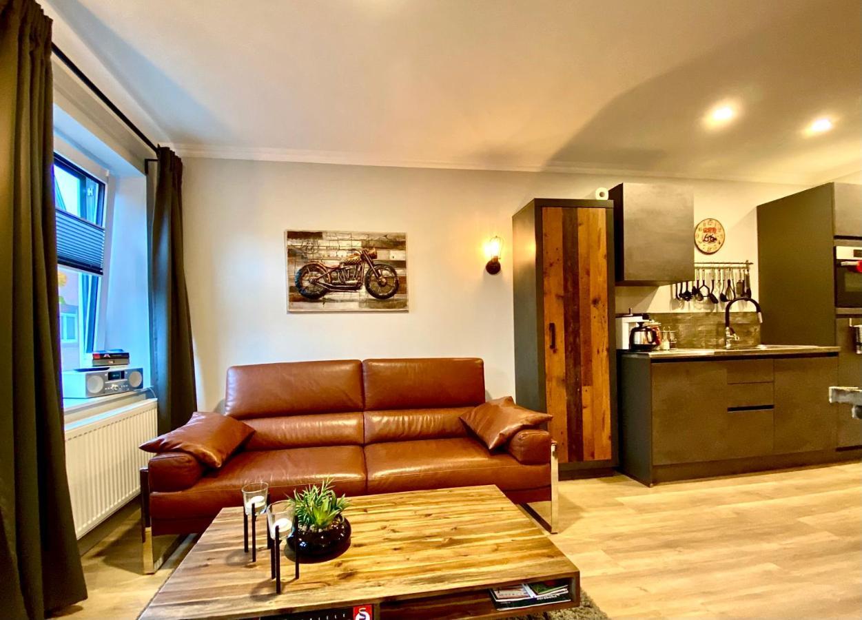 Schoene Ferienwohnungen Teilweise Mit Dachterrasse Im Herzen Von 伊策霍 外观 照片